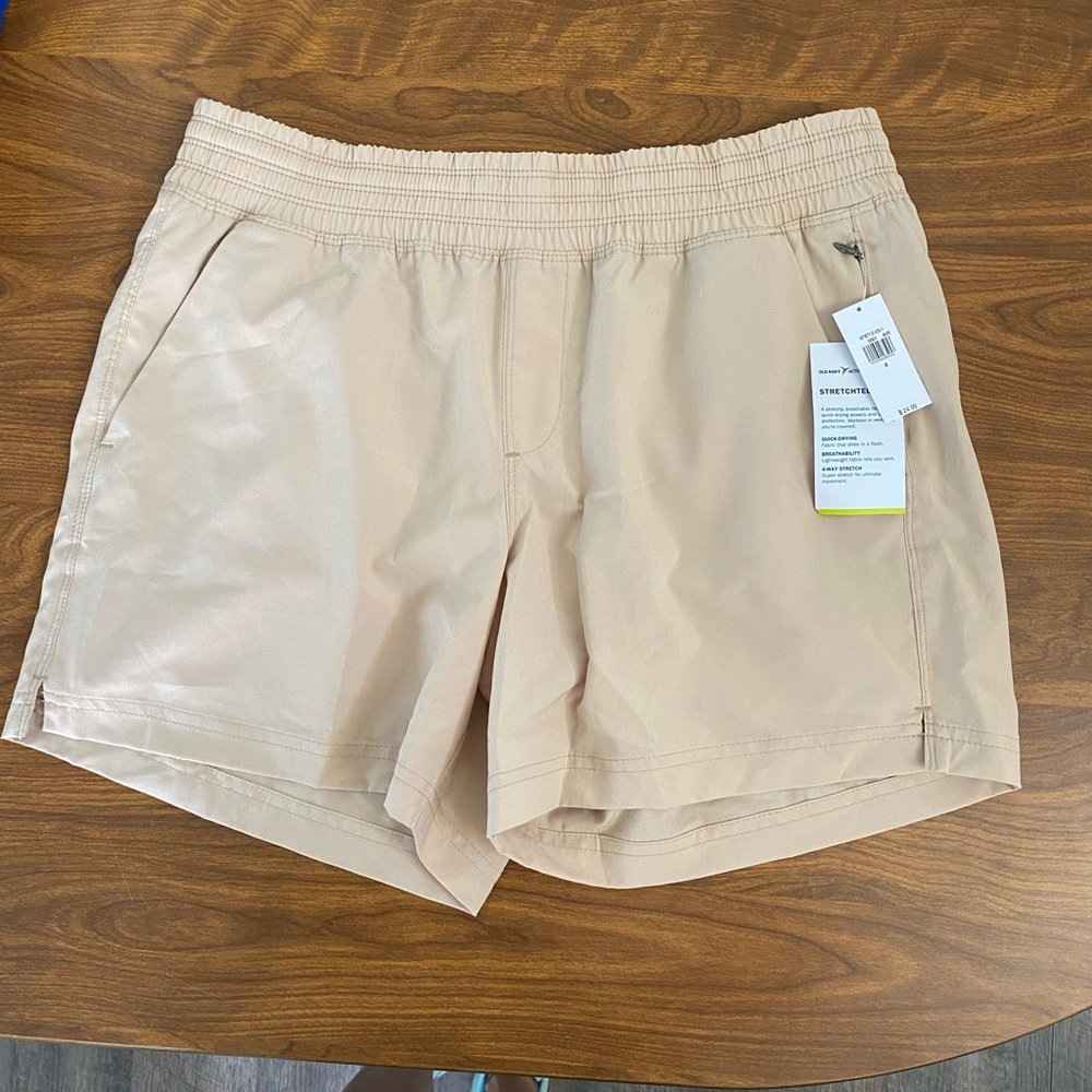 Womens size small Quick Dry shorts NWT
